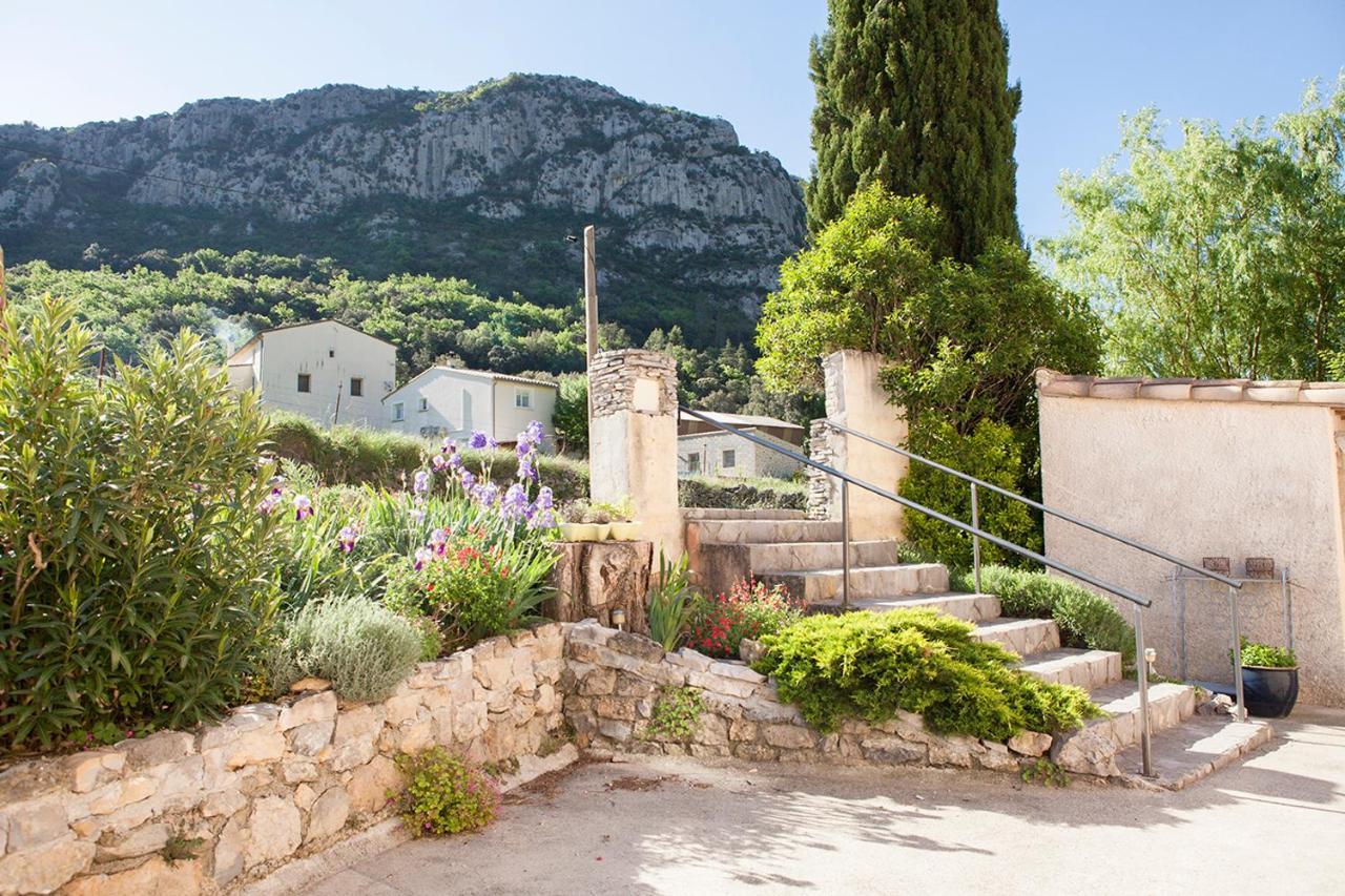 Auberge De La Vallee Saint-Jean-de-Bueges Екстер'єр фото
